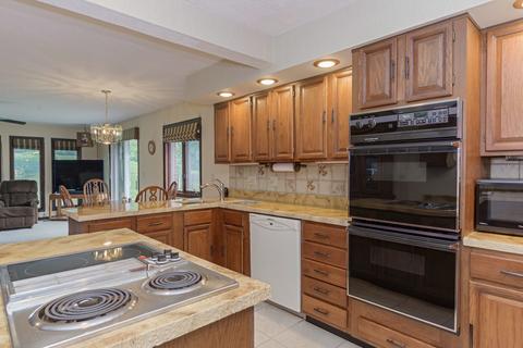29 Knollcrest Ct, Normal, IL 61761 photo 17