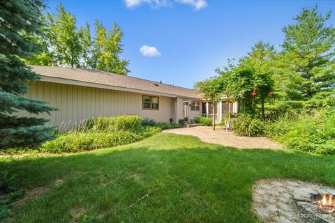90 Forestview Dr, Elgin, IL 60120 photo 25