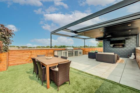 3602 N Artesian Ave, Chicago, IL 60618 photo 49