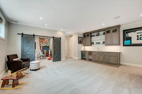 3602 N Artesian Ave, Chicago, IL 60618 photo 41