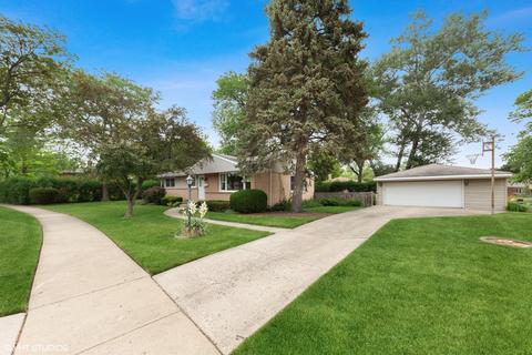 329 Michael Mnr, Glenview, IL 60025 photo 1