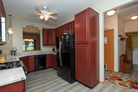 16212 Fairfield Dr, Plainfield, IL 60586 photo 5