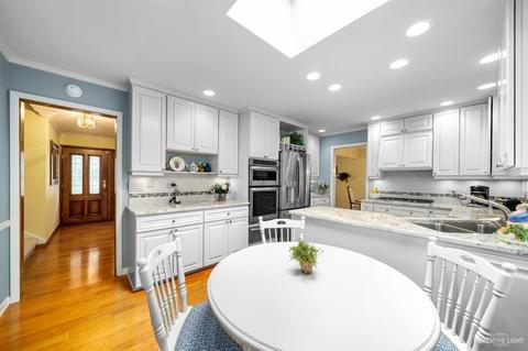 1520 Gamon Rd, Wheaton, IL 60189 photo 9