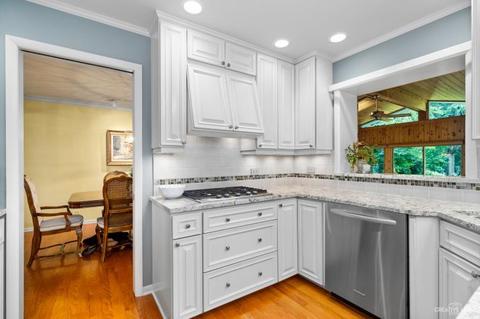 1520 Gamon Rd, Wheaton, IL 60189 photo 10