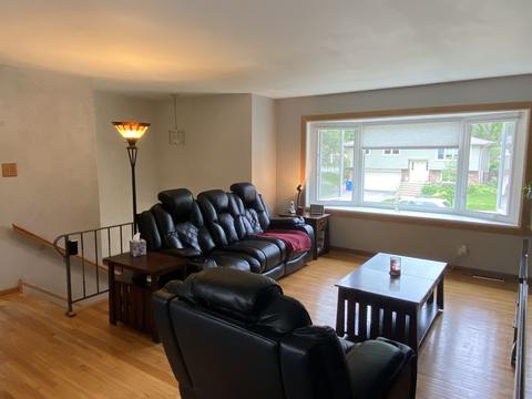 638 Juniper Ln, Bartlett, IL 60103 photo 3