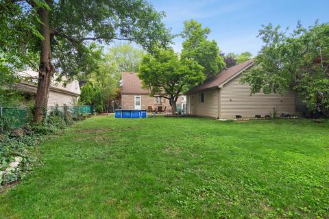 2115 Halsey Dr, Des Plaines, IL 60018 photo 16