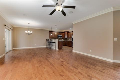 5001 Fleming Ln, Bloomington, IL 61705 photo 8
