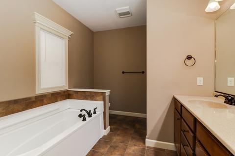 5001 Fleming Ln, Bloomington, IL 61705 photo 26