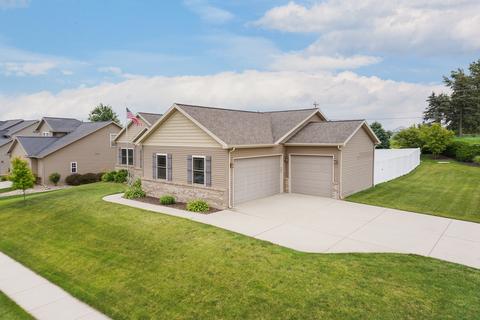 5001 Fleming Ln, Bloomington, IL 61705 photo 2