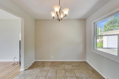 405 Hatlen Ave, Mount Prospect, IL 60056 photo 10