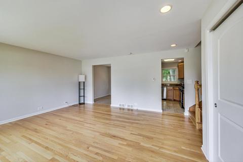 405 Hatlen Ave, Mount Prospect, IL 60056 photo 4