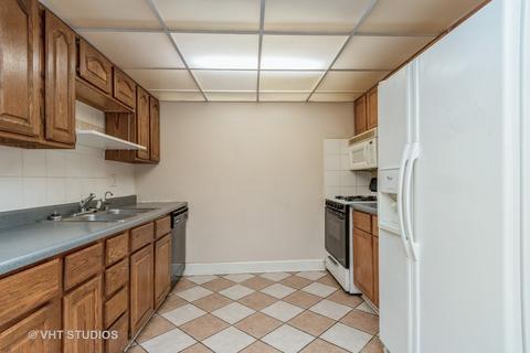 218 E Bailey Rd #L, Naperville, IL 60565 photo 2