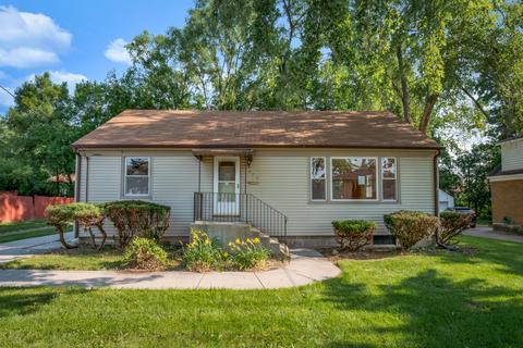 676 Walnut Ave, Elgin, IL 60123 photo 1
