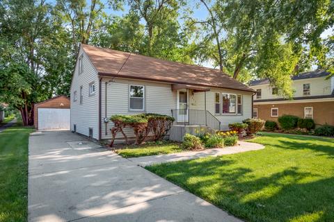 676 Walnut Ave, Elgin, IL 60123 photo 2