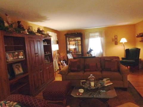 137 William Dr, Elgin, IL 60123 photo 5