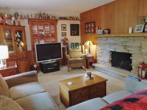 137 William Dr, Elgin, IL 60123 photo 4