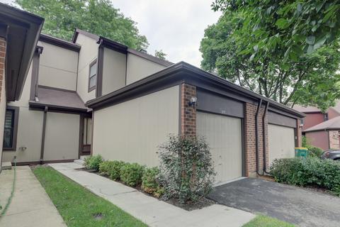 315 Shadowbend Dr, Wheeling, IL 60090 photo 1