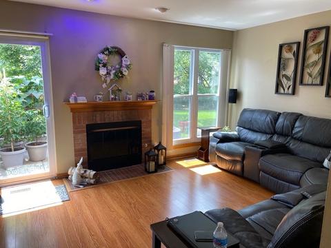 1264 Christopher Ct #43, Elgin, IL 60120 photo 8