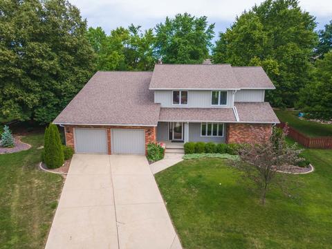 4 Pendleton Way, Bloomington, IL 61704 photo 1