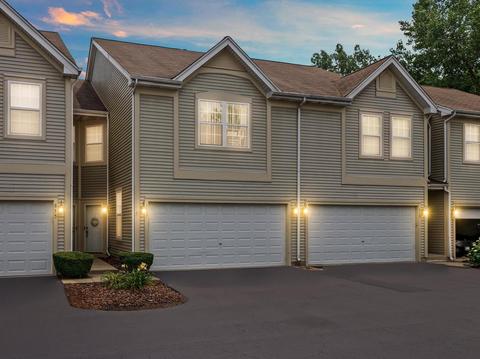 677 Morris Ct, Lakemoor, IL 60051 photo 1