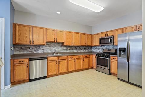 677 Morris Ct, Lakemoor, IL 60051 photo 4
