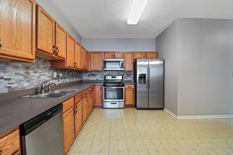 677 Morris Ct, Lakemoor, IL 60051 photo 5