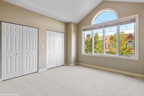 18 Legacy Ln, Wheeling, IL 60090 photo 8