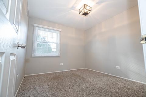 1210 Quincy Ct, Wheeling, IL 60090 photo 24