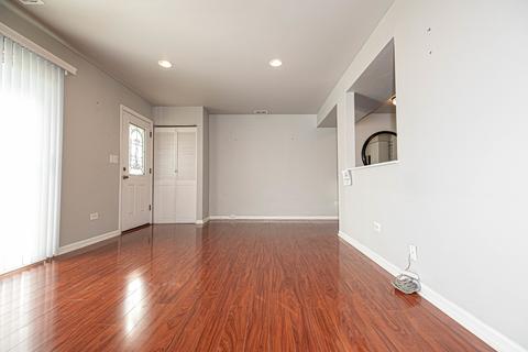 1210 Quincy Ct, Wheeling, IL 60090 photo 11