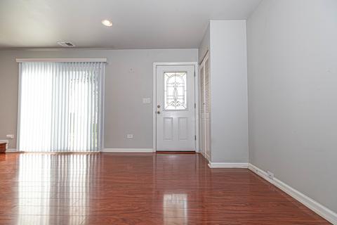 1210 Quincy Ct, Wheeling, IL 60090 photo 9