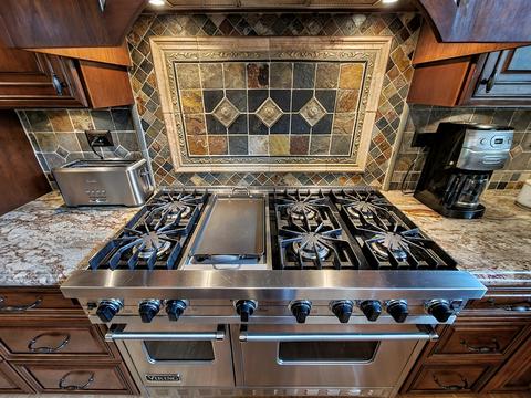 615 Downey St, Hoffman Estates, IL 60169 photo 11