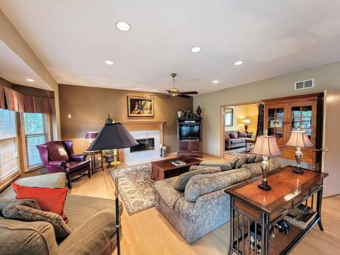 615 Downey St, Hoffman Estates, IL 60169 photo 16