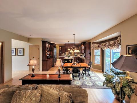 615 Downey St, Hoffman Estates, IL 60169 photo 15