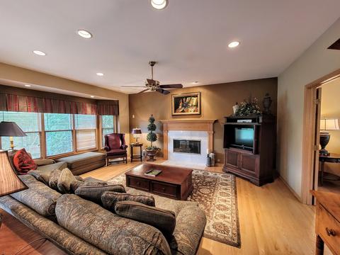 615 Downey St, Hoffman Estates, IL 60169 photo 18