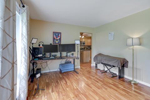 681 Audubon St, Hoffman Estates, IL 60169 photo 6