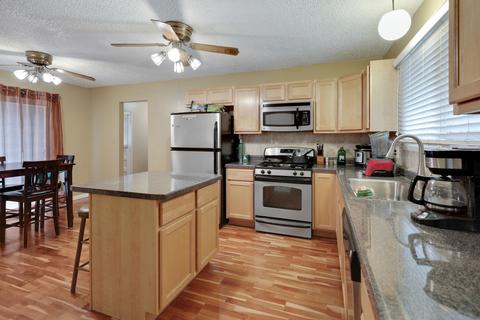 681 Audubon St, Hoffman Estates, IL 60169 photo 7