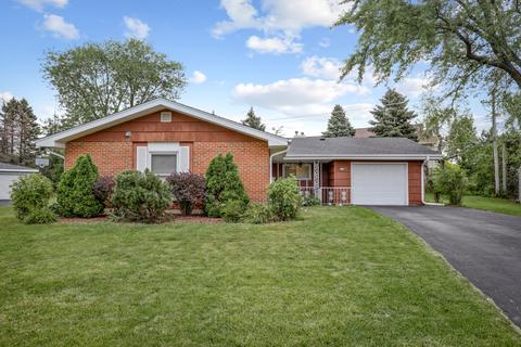 681 Audubon St, Hoffman Estates, IL 60169 photo 2