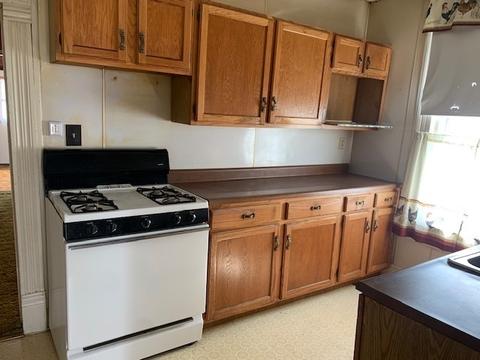 21 Lynn St, Weldon, IL 61882 photo 11