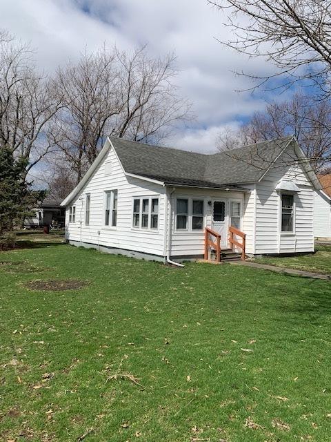 21 Lynn St, Weldon, IL 61882 photo 5