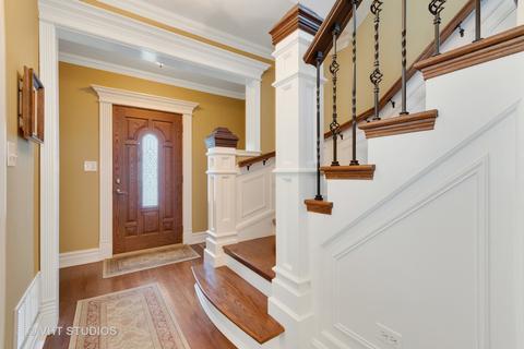 1605 Mitchell Rd, Aurora, IL 60505 photo 3