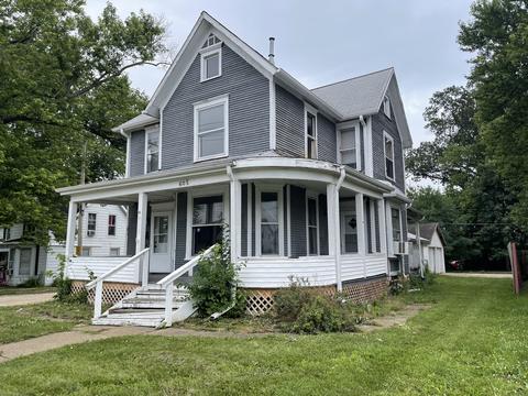 605 E 2nd St, Sterling, IL 61081 photo 1