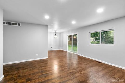 1607 Martha Dr, Elgin, IL 60123 photo 5