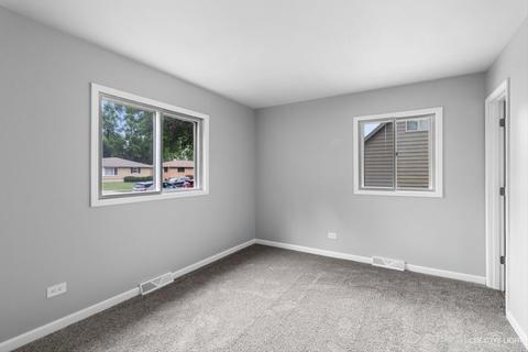 1607 Martha Dr, Elgin, IL 60123 photo 9