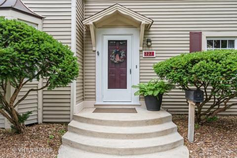 222 W Division St, Itasca, IL 60143 photo 2