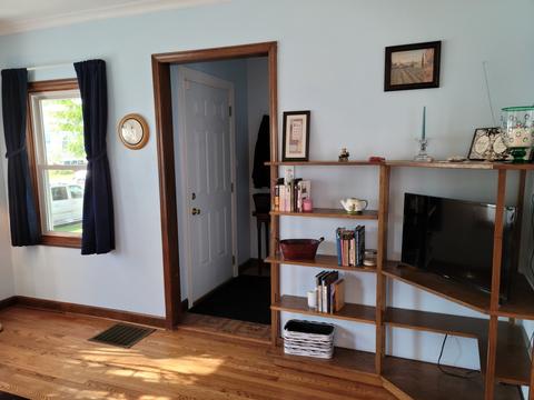 4818 W Warwick Ave, Chicago, IL 60641 photo 2