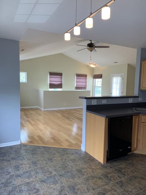 609 Arbor Cir, Lakemoor, IL 60051 photo 10