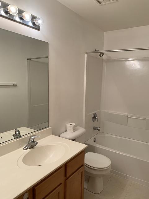 609 Arbor Cir, Lakemoor, IL 60051 photo 18