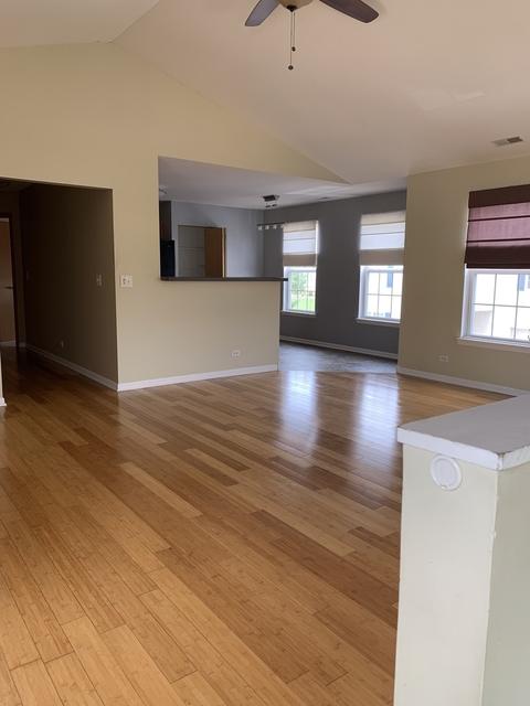 609 Arbor Cir, Lakemoor, IL 60051 photo 5
