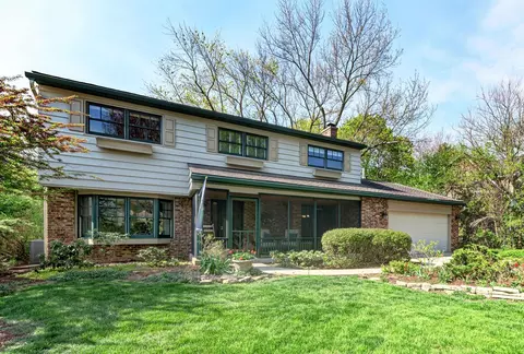 26 W075 Tomahawk Dr, Wheaton, IL 60189 photo 1