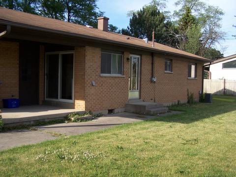 29 W Walnut Ave, Des Plaines, IL 60016 photo 4